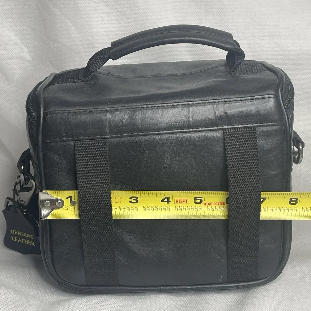 Quantaray Camera Bag Soft Adjustable Multiple Zipper Compartments Shoulder Strap